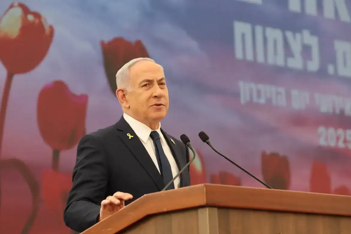 إسرائيل تضرب هدفاً قرب القصر الرئاسي بدمشق وتؤكد حماية الدروز