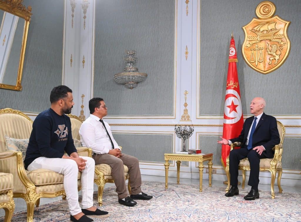 قيس سعيّد: معركة تحرير وطنية تشمل كل الجهات واستئناف مصنع السكر ببنزرت