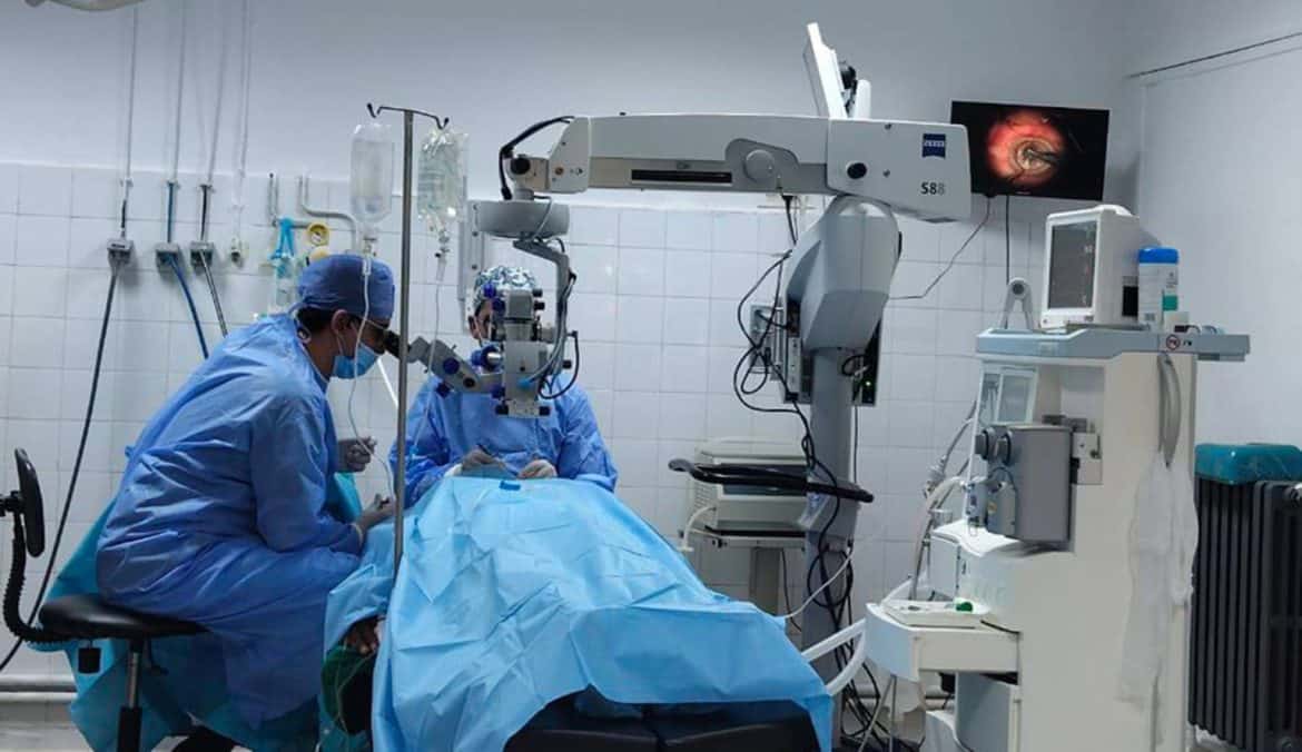 عمليات مياه بيضاء مجانية لـ16 مريضًا في مستشفى المهدية