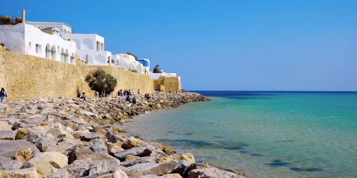 طقس الجمعة 15 أوت 2025: ارتفاع نسبي وخلايا رعدية محلية