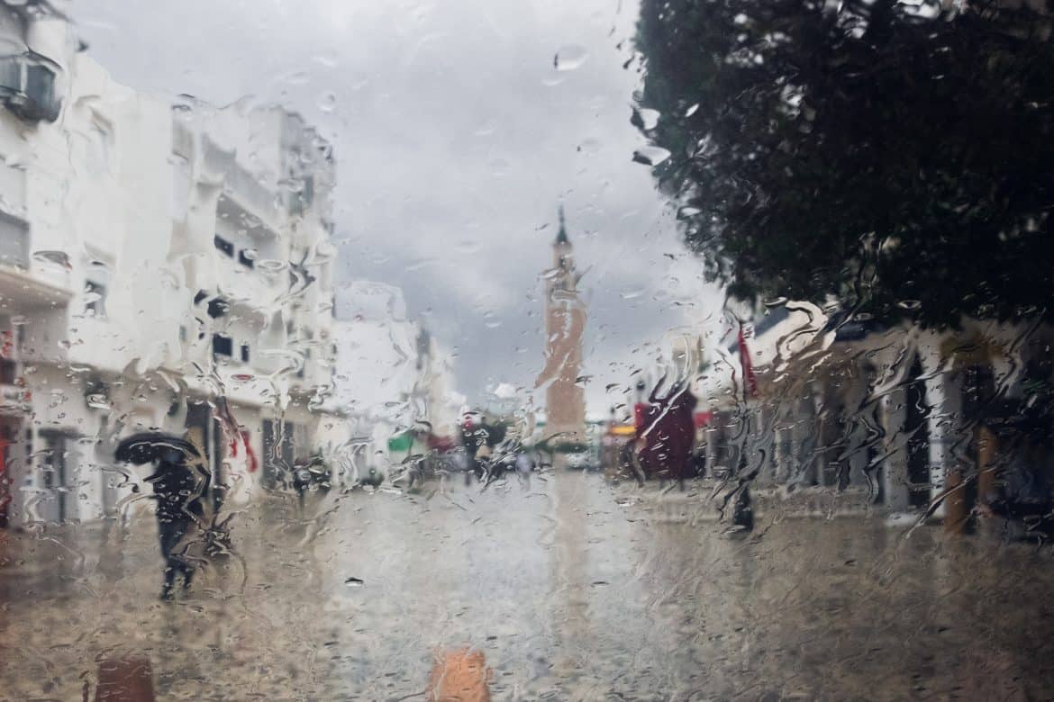 طقس الجمعة 14 نوفمبر: ارتفاع طفيف إلى 29 درجة وسحب جزئية