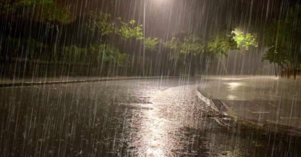 ولاية تونس تدعو إلى الحذر بسبب أمطار رعدية غزيرة