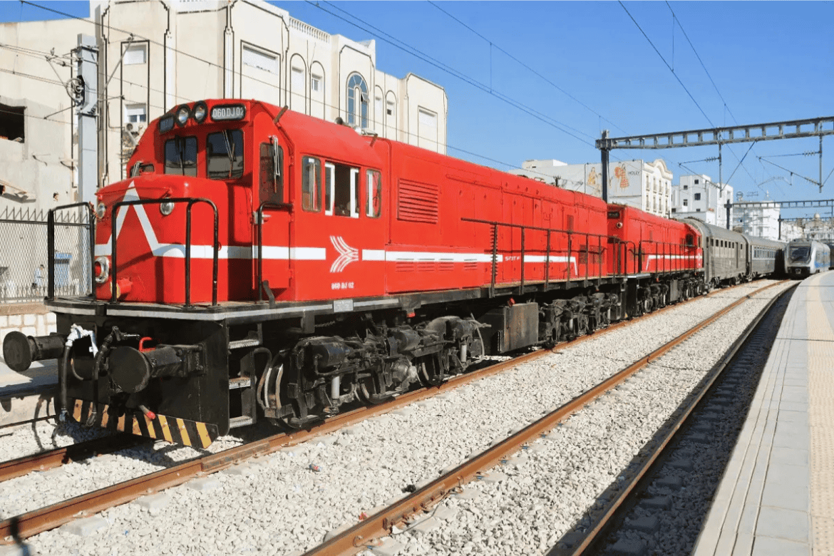 السكك الحديدية الجزائرية تعلن المواعيد والأسعار الجديدة لرحلات القطار بين عنابة وتونس