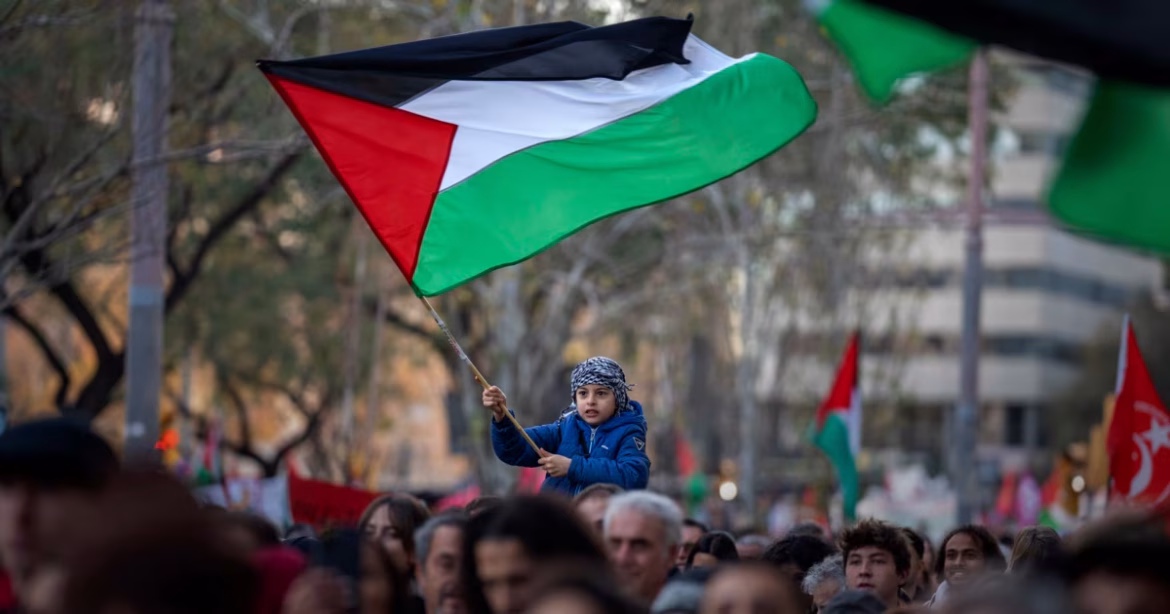 مسيرة دعم فلسطين في باريس 29 نوفمبر: CGT يدعو للمشاركة الوطنية