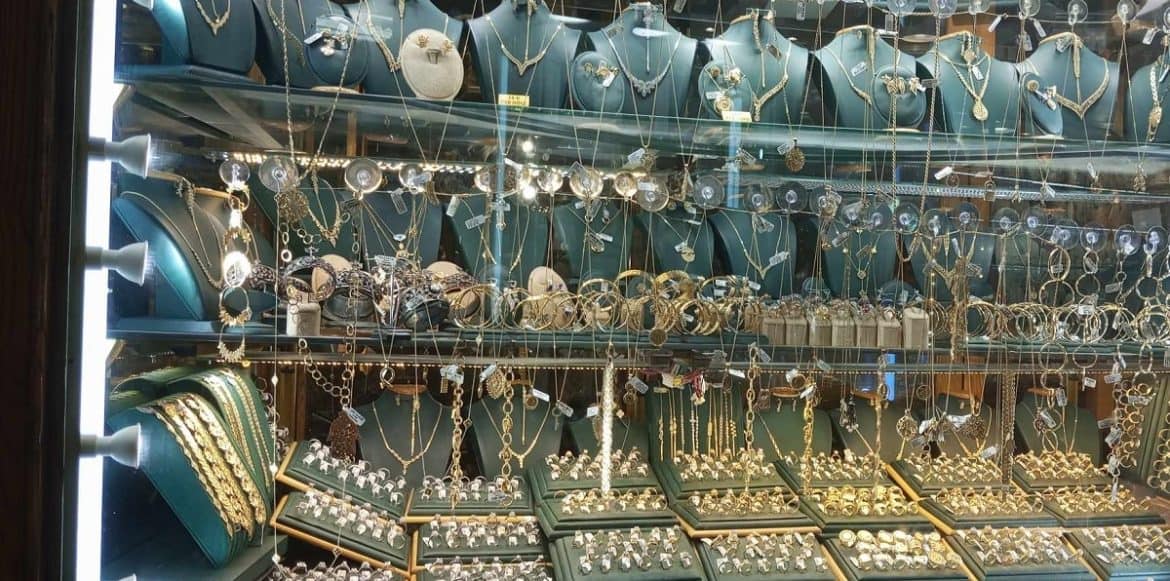 سعر الذهب عيار 18 في تونس يقترب من 600 دينار